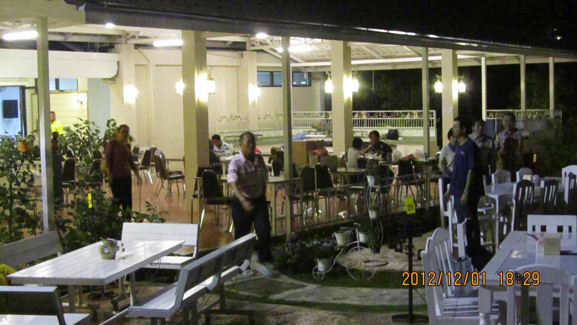 Night_party 09.jpg 97.6K